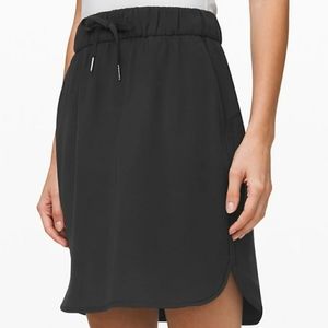 NWOT Lululemon On The Fly Skirt Size 2